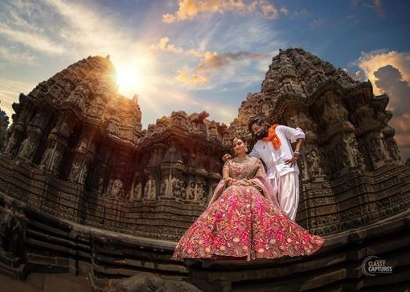 ಇಡೀ ಬೀದಿಗೆ ಚಪ್ಪರ ಹಾಕಲಾಗಿದೆ