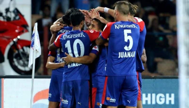ISL Sunil Chhetri scores Bengaluru FC edge Kerala Blasters remain unbeaten