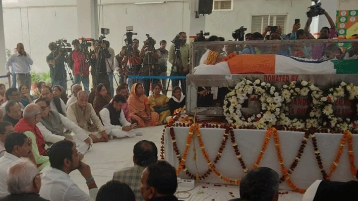 madhya pradeshs former chief minister kailash joshi last farewell and funeral in hatpipalya