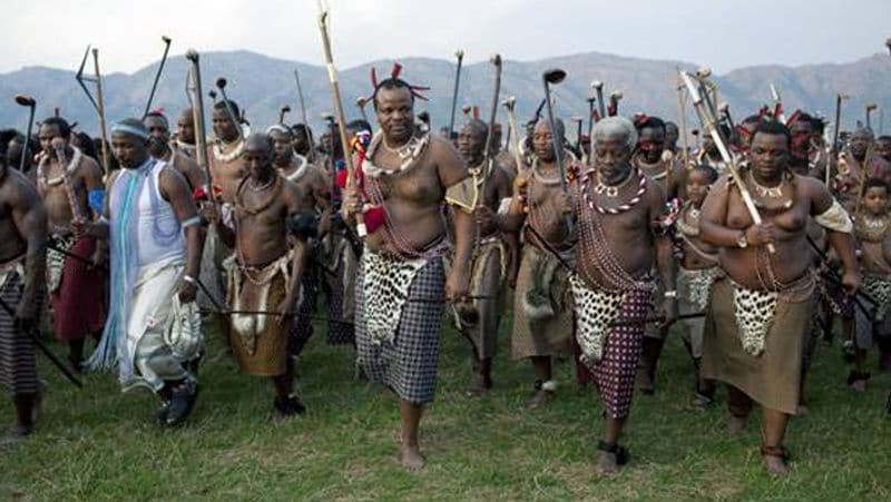 Poorest country Swaziland king mswati buy 119 crore car for his 15 wives