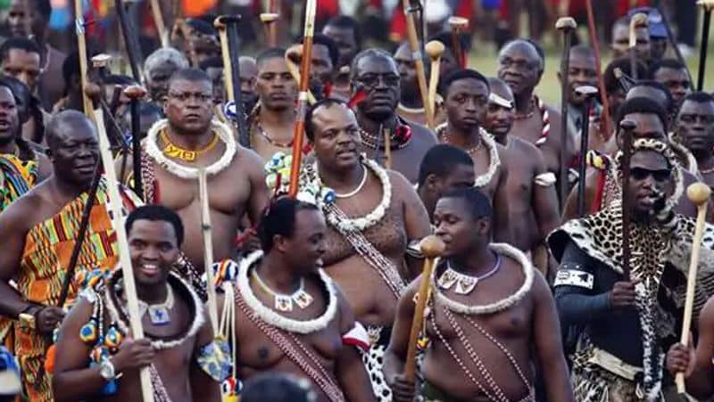 Poorest country Swaziland king mswati buy 119 crore car for his 15 wives
