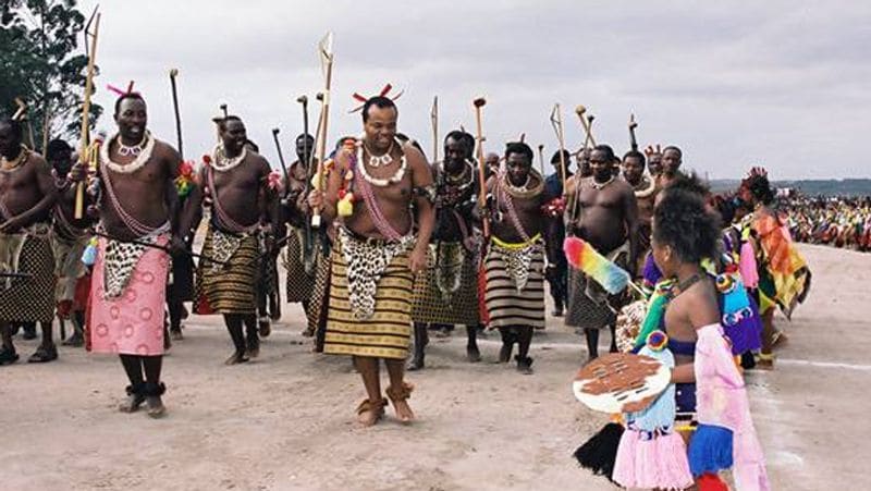 Poorest country Swaziland king mswati buy 119 crore car for his 15 wives