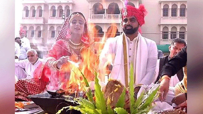 ias and ips officer presents an example for society by their unique wedding in jaipur ias and ips officer presents an example for society by their unique wedding in jaipur