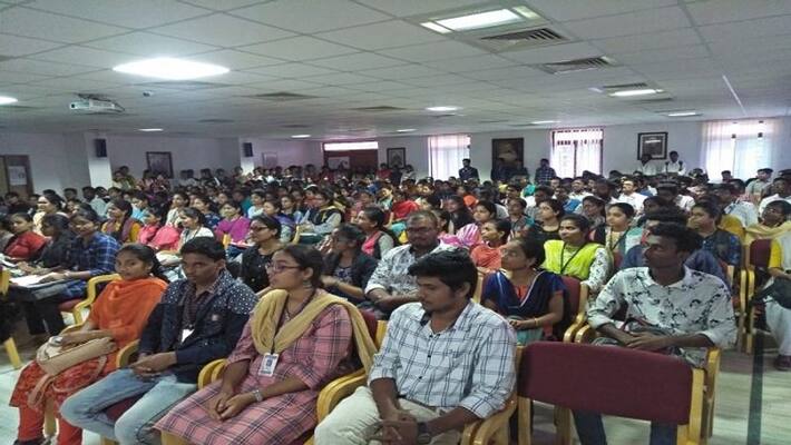 226 students got selected in campus interviews 226 students got selected in campus interviews
