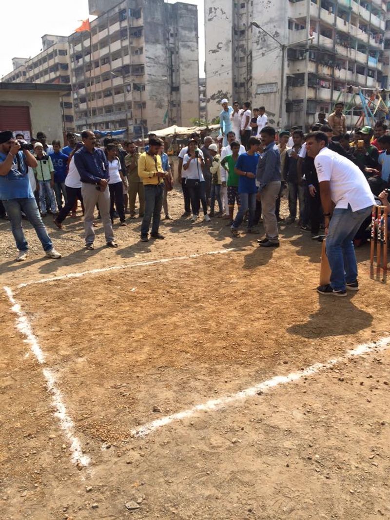 Former Cricketer Rahul Dravid personal life story in pictures