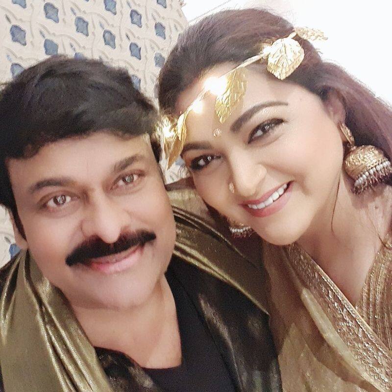 Actress Kushboo Selfie With 80s Hero Photos Going Viral