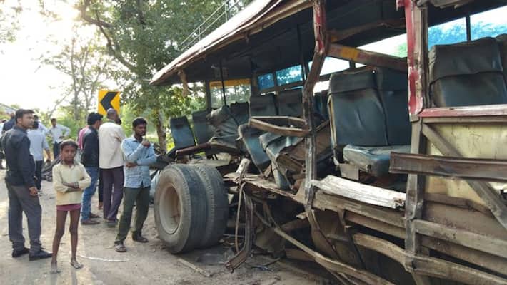 truck bus collision many died banda truck bus collision many died banda