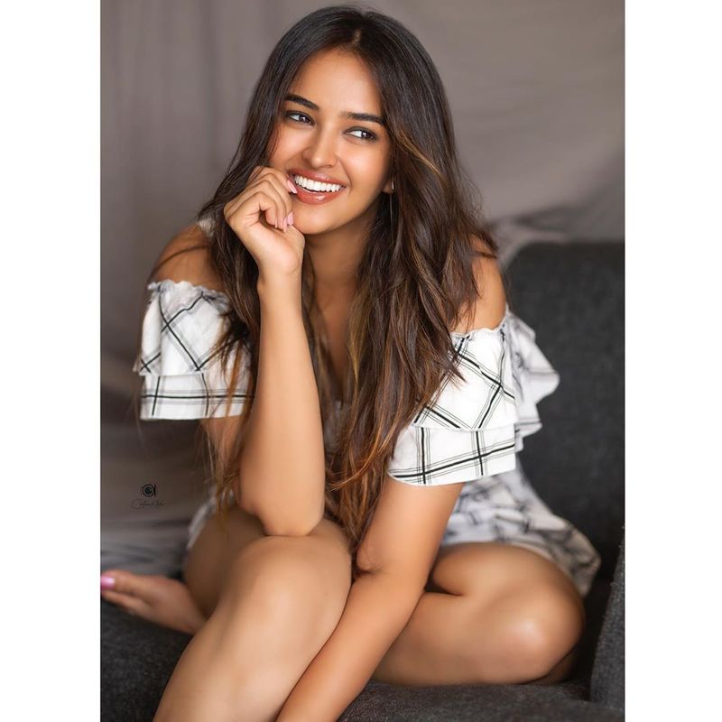 Rangasthalam Actress Pujita Ponnada latest photo shoot in Black dress