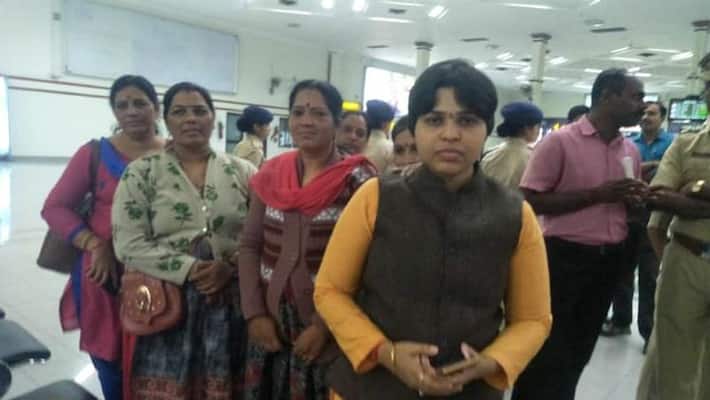 Sabarimala Karma Samiti ends protest; Trupti Desai to retreat by evening Sabarimala Karma Samiti ends protest; Trupti Desai to retreat by evening