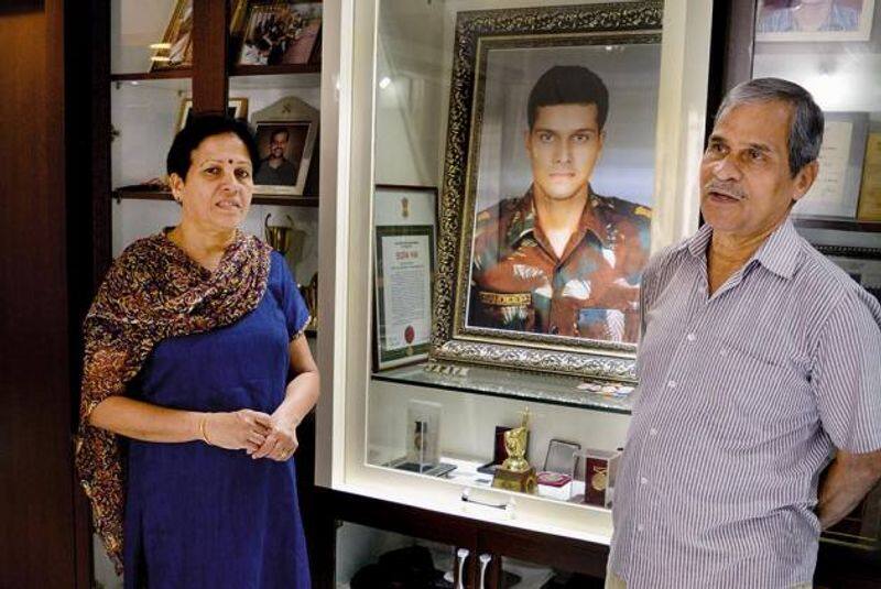 ashok chakra major sandeep unnikrishnan, the Malayali Commando who was martyred fighting Mumbai terrorists