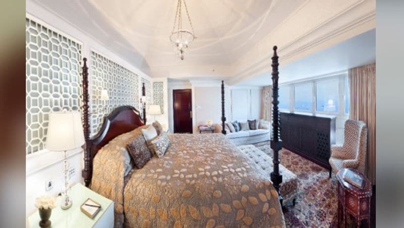 luxurious rooms of taj hotel of Mumbai