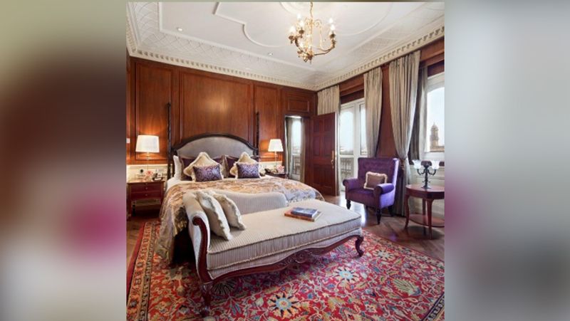 luxurious rooms of taj hotel of Mumbai