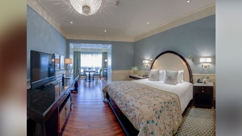 luxurious rooms of taj hotel of Mumbai