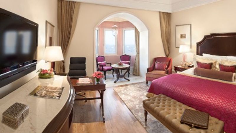 luxurious rooms of taj hotel of Mumbai