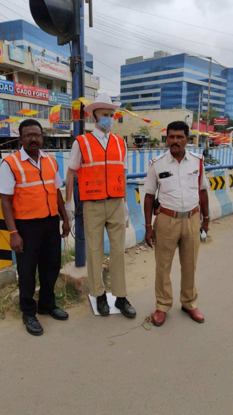 Dummy traffic police in bengaluru
