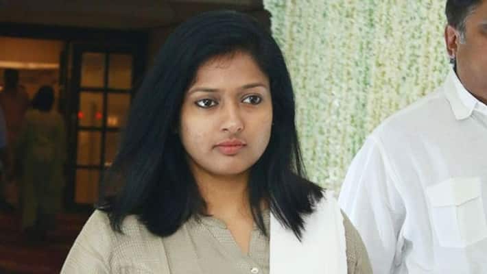 gayathri raguram will start walk across tamil nadu against BJP gayathri raguram will start walk across tamil nadu against BJP