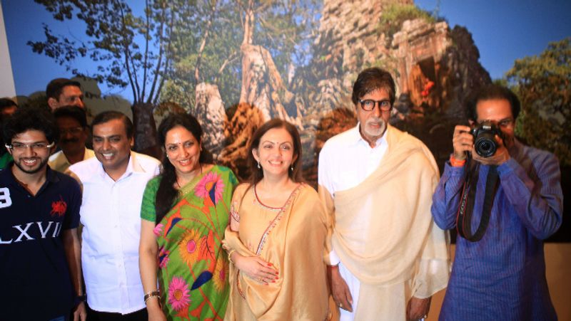 Uddhav is a professional photographer, for this hobby, he away from politics for 40 years