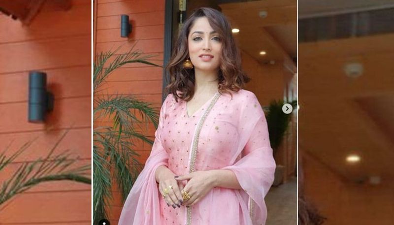 রাইজিং হিমাচল গ্লোবাল ইনভেস্টর্স মিট-এর প্রধান অ্যম্বাসাডর হিসেবে প্রধানমন্ত্রীকে অনুষ্ঠানে স্বাগত জানিয়েছেন অভিনেত্রী। সেই অনুষ্ঠানের ছবিই শেয়ার করেছেন নিজের ইনস্টাগ্রামে।