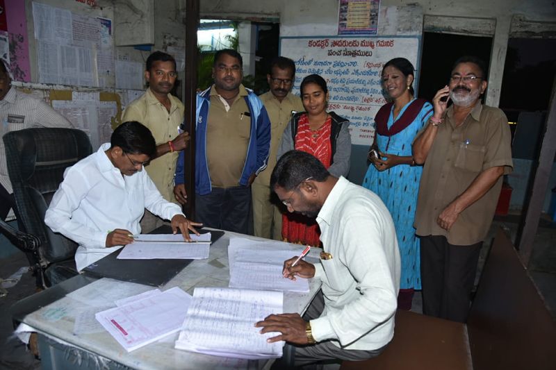rtc workers happy for allowd to join duty