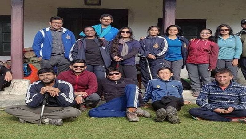 वर्णित का कहना है कि यूपीएसससी एग्जाम की तैयारी के लिए मेहनत तो जरूरी ही है, लेकिन यह प्लानिंग के साथ होनी चाहिए। आजकल स्मार्ट वर्क ज्यादा मायने रखता है। तैयारी के दौरान धैर्य बनाए रखना पड़ता है। उनका कहना है कि तैयारी के दौरान ऐसी गतिविधियों से बचना चाहिए, जिनसे ध्यान भटकता हो।