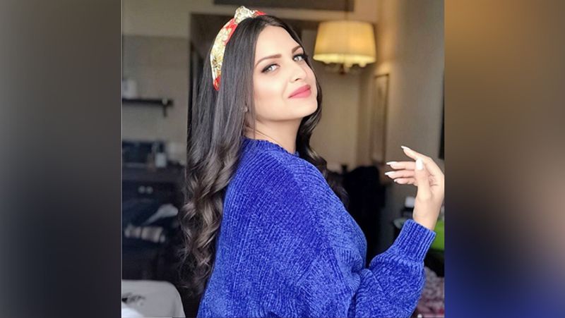 She was later trolled by Salman Khan's fans. Himanshi took to Twitter to say that she didn't say anything wrong about the superstar and asked haters to get a life and stop criticising her for her statements.