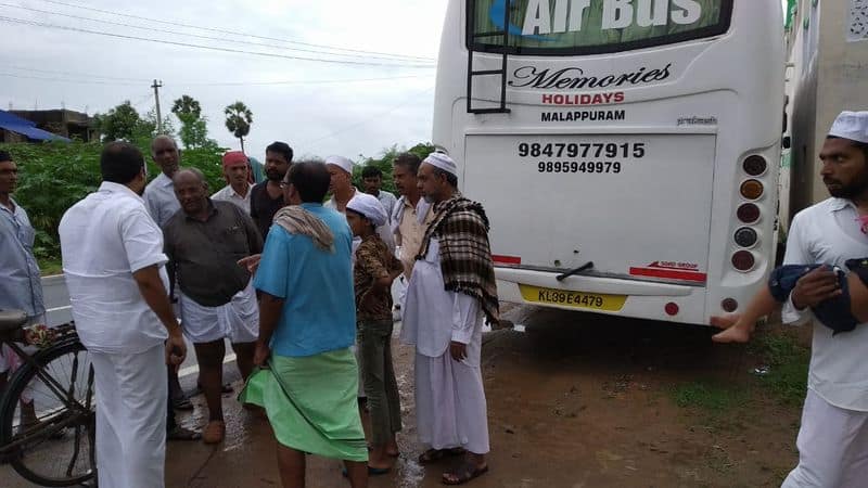 tamimun ansari mla saved tourist people who met with an accident