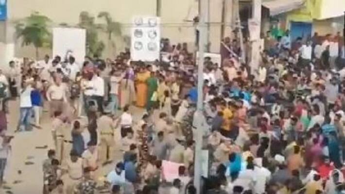 Locals Hurled Slippers On Police After Stopped From Entering Police station Locals Hurled Slippers On Police After Stopped From Entering Police station