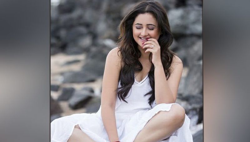 ছোট থেকেই রেশমির স্বপ্ন ছিল অভিনয় জগতে পা রাখা। বড় পর্দায় অভিনয়ের ইচ্ছে থাকলেও, ছোটপর্দাতেই নিজের পরিচিতি তৈরি করেন এই অভিনেত্রী।