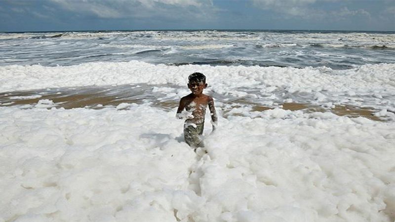 Don't be surprised, this is not Kashmir, it is Marina Beach, where the sea is spewing poisonous foam.