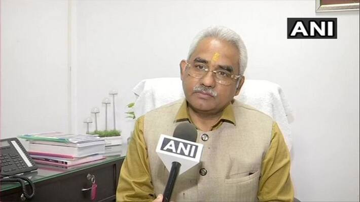 Uttarakhand government threatened by big agitation by priests Uttarakhand government threatened by big agitation by priests