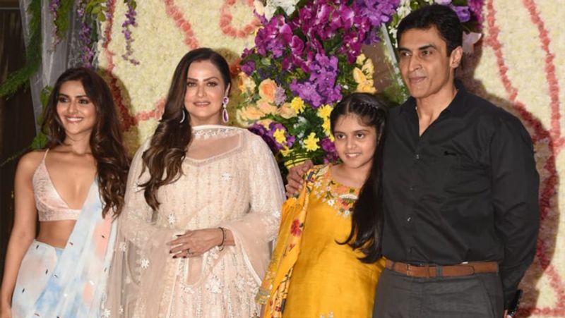 Fifty plus bollywood stars Stunning Looks In suraj barjatya son wedding reception