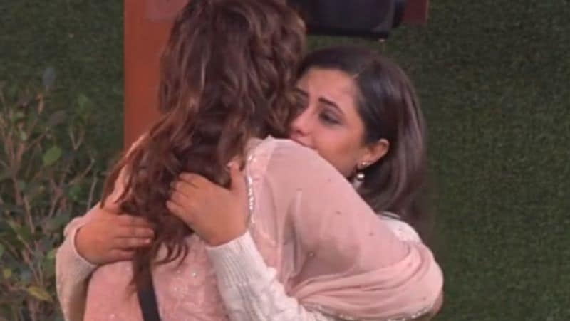 Bigg Boss 13 Devoleena Bhattacharjee Evicted Rashmi desai cried Badly