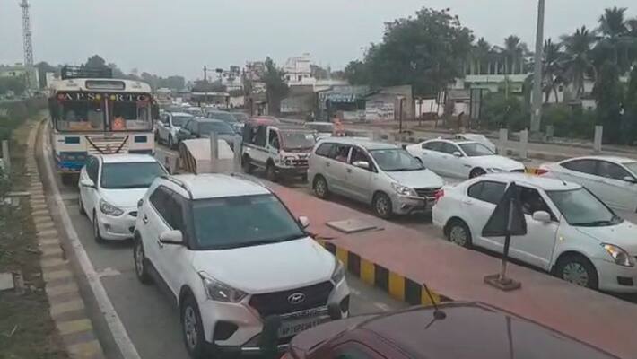 Heavy Traffic jam At Panthangi toll plaza Heavy Traffic jam At Panthangi toll plaza