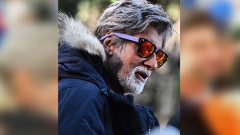 amitabh bachchan shares photo with ranbir kapoor working in minus 3 degree