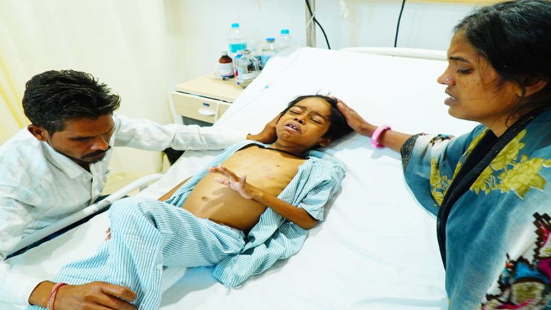 7 Year Old boy Has Been Reduced To Bones Due To Cancer in jaipur
