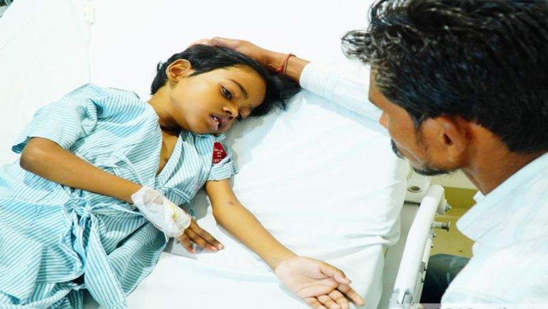 7 Year Old boy Has Been Reduced To Bones Due To Cancer in jaipur