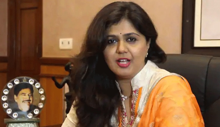 all eyes set on the pankaja munde's decision about her political future