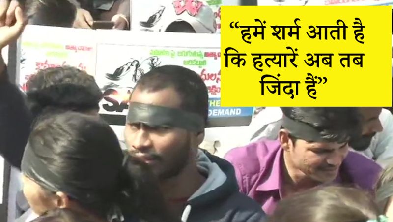 Girls protest Jantar Mantar doctor gang rape case in Hyderabad
