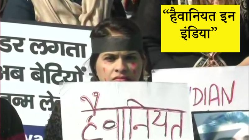 Girls protest Jantar Mantar doctor gang rape case in Hyderabad
