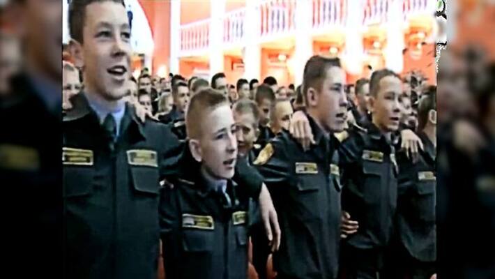 Twitter hails russian cadets for singing indian patriotic song 'Aye Watan' Twitter hails russian cadets for singing indian patriotic song 'Aye Watan'