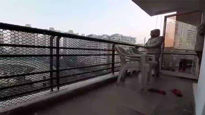 Uttar Pradesh: Husband and both wives killed children, then they jumping from 8th floor and do suicide Uttar Pradesh: Husband and both wives killed children, then they jumping from 8th floor and do suicide