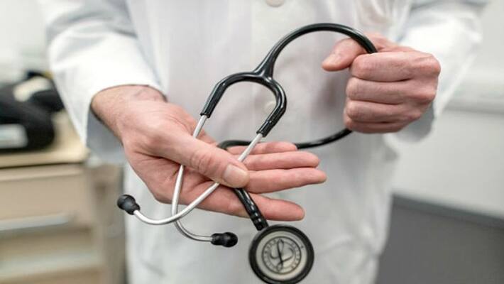 Calcutta High court cancels hospital dual licence Calcutta High court cancels hospital dual licence