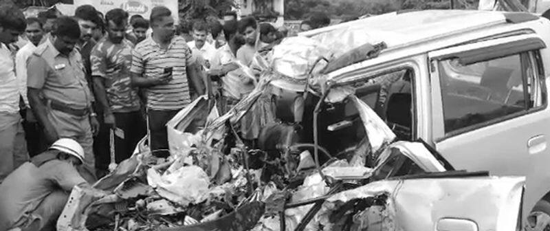 4 killed in an accident near erode