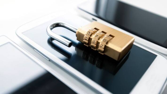 Is your smartphone is tapped know this easy way Is your smartphone is tapped know this easy way