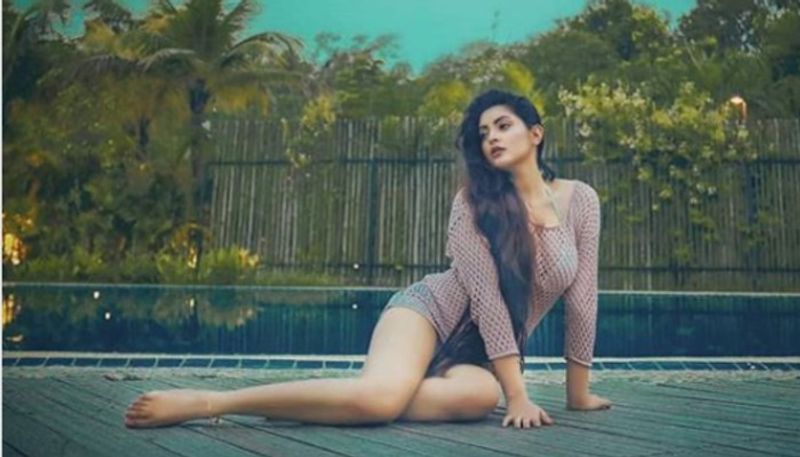 পরীর হয়ে ক্ষোভ উগড়ে দিয়েছিলেন বাংলাদেশের আরেক জনপ্রিয় অভিনেত্রী জয়া আহসান।