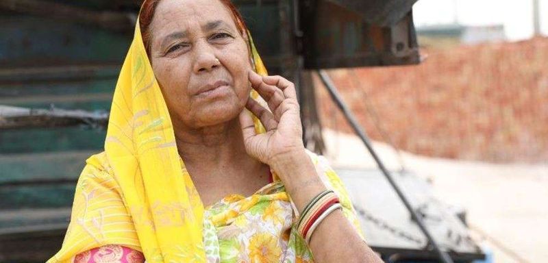 55 year woman truck mechanic in delhi is the real hero