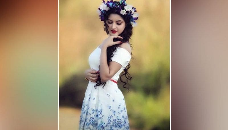 এই নোংরা অপরাধের পরও কীভাবে জামিন পেলেন অভিযুক্তরা, তা নিয়ে সরব হয়েছেন সাংস্কৃতিক জগতের একাংশ।