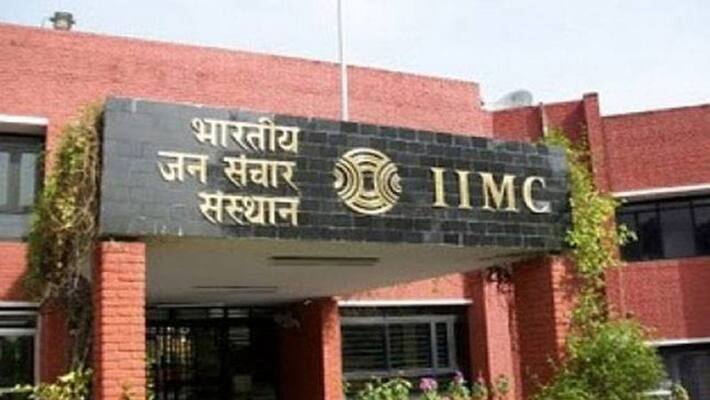 IIMC organised seminar on coverage of Covid news in India by Foreign media DHA IIMC organised seminar on coverage of Covid news in India by Foreign media DHA