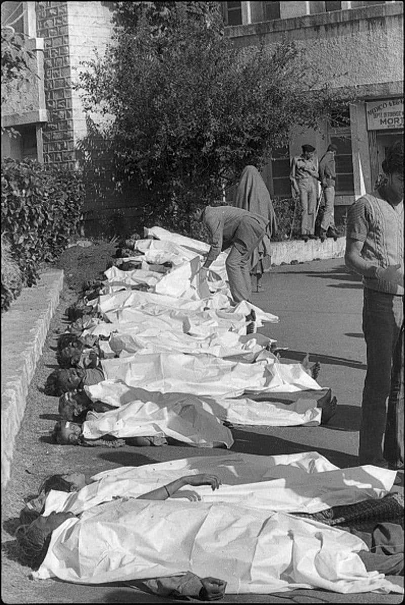 The tragedy also known as Bhopal disaster killed more than 3,500 people on the spot. At least 5,00,000 were affected by methyl isocyanate (MIC) gas. Bodies of victims of Bhopal gas tragedy lie on a roadside on December 4, 1984 in Bhopal. Warren Anderson, the former CEO of Union Carbide Corp, died at 92 in 2014.