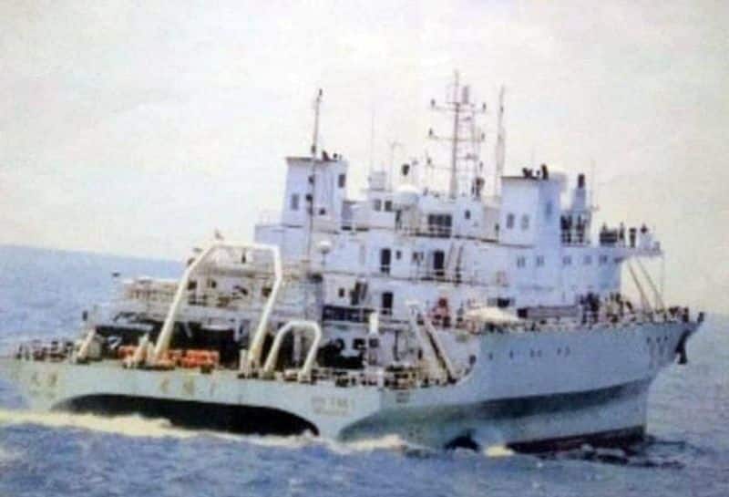 Indian navy force Chinese navel ship to retreat from Andaman ocean